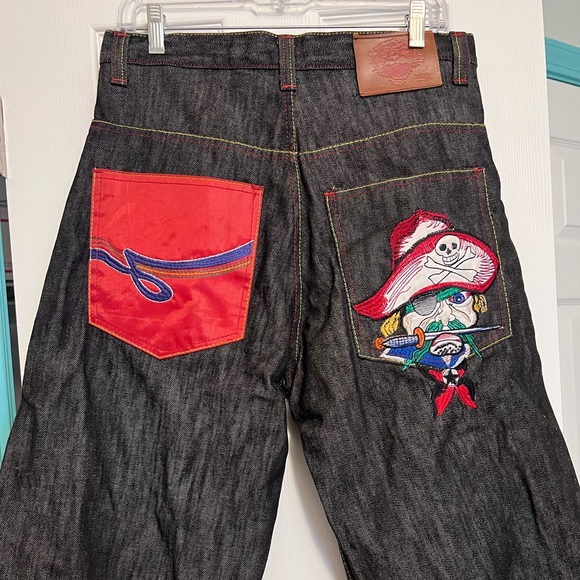 Men’s NWT Ed Hardy Long Denim Shorts - Picture 4 of 9